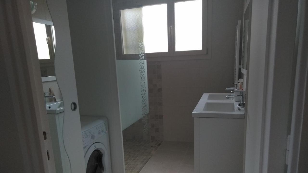 Grande Maison De Plain Pied Avec Jardin Arbore. Champignelles Ngoại thất bức ảnh