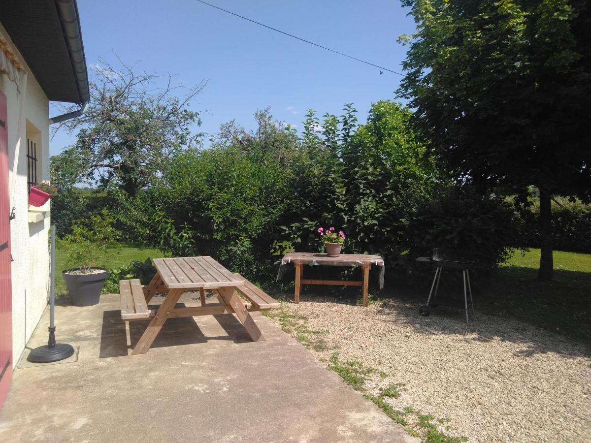 Grande Maison De Plain Pied Avec Jardin Arbore. Champignelles Ngoại thất bức ảnh