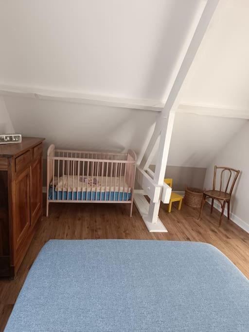 Grande Maison De Plain Pied Avec Jardin Arbore. Champignelles Ngoại thất bức ảnh