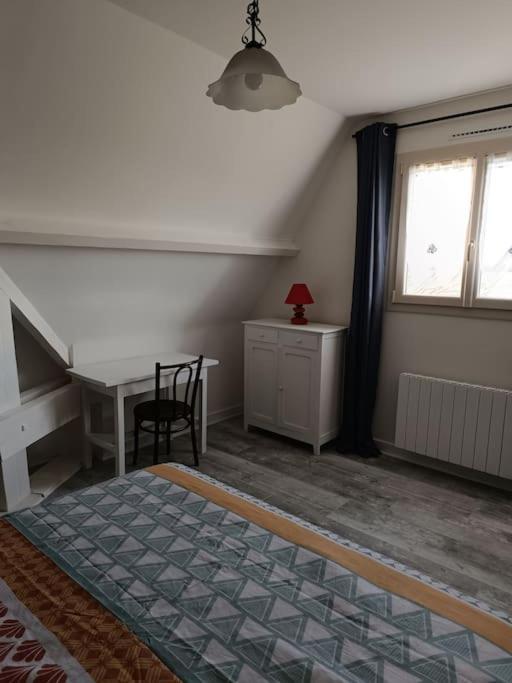 Grande Maison De Plain Pied Avec Jardin Arbore. Champignelles Ngoại thất bức ảnh