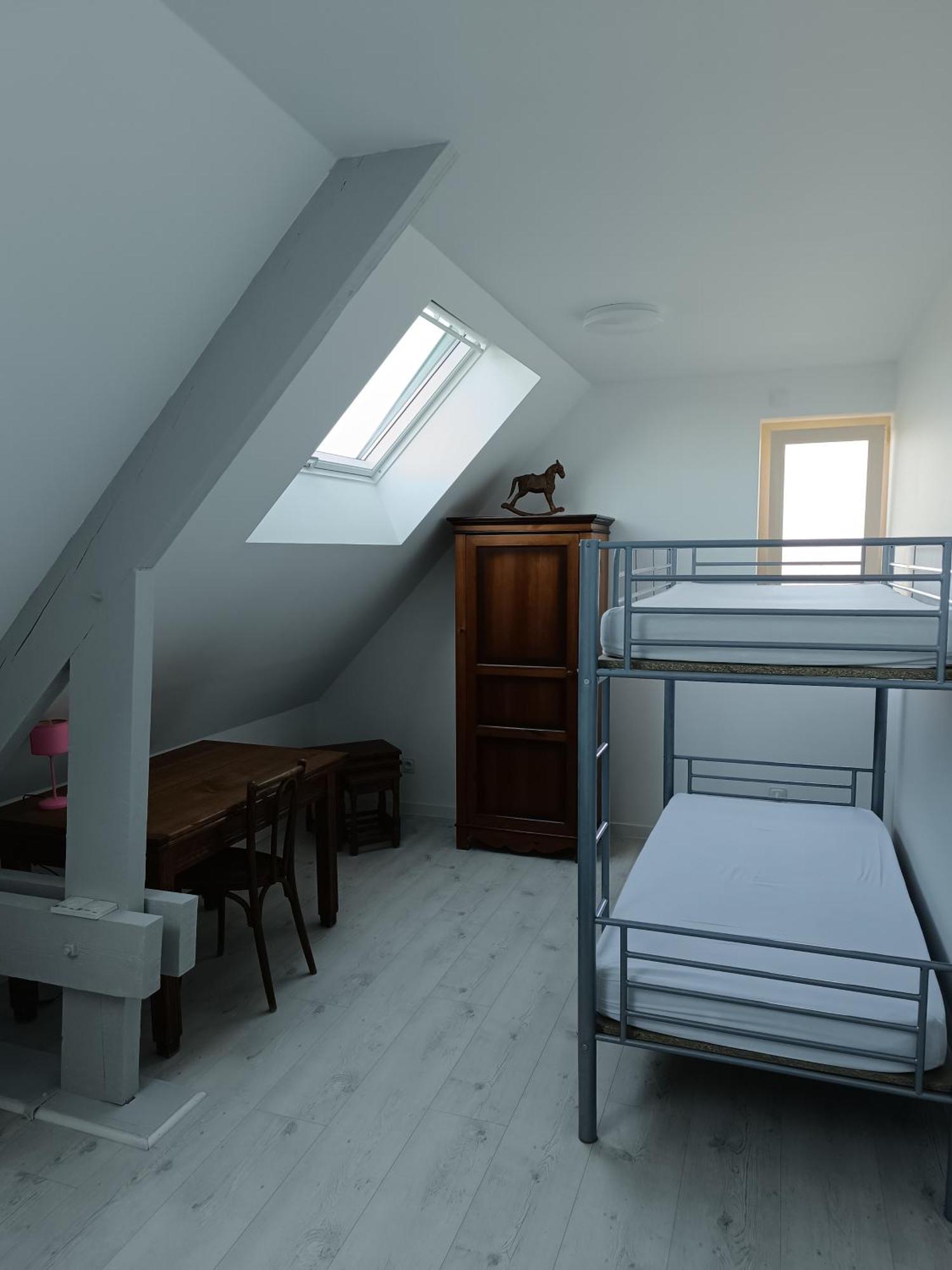 Grande Maison De Plain Pied Avec Jardin Arbore. Champignelles Ngoại thất bức ảnh
